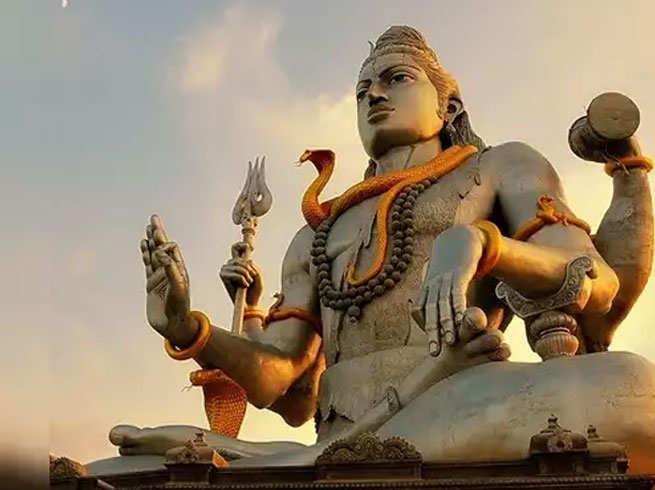 Maha Shivratri 2021: जानिए क्यों महत्वपूर्ण है महाशिवरात्रि और इसका क्या है महत्व