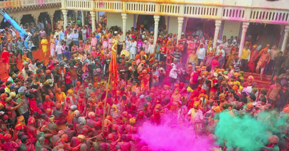 Braj Ki Holi 2023: लठमार, फूल और गुलाल की होली खेलते हैं ब्रजवासी, यह है ब्रज की होली का खास महत्व