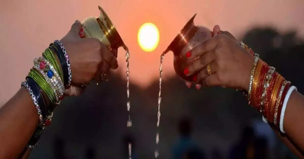 Chhath Pooja Geet Arag : छठ मैया गीत मंत्र, यूं ही नहीं गाते व्रती