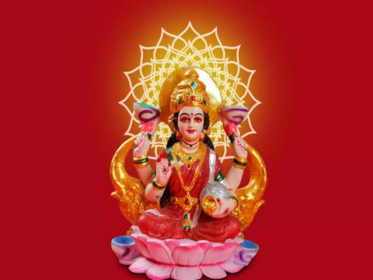 Laxmi Mata Aarti: लक्ष्मी माता की आरती, ओम जय लक्ष्मी माता जय जय लक्ष्मी