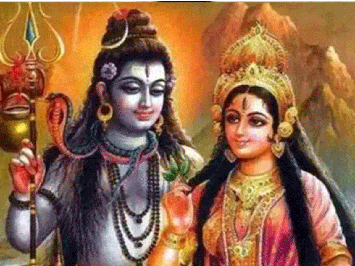 ShivJi ki Arti Bhajan: शिव आरती भजन: शीश गंग अर्धंग पार्वती, सदा विराजत कैलासी