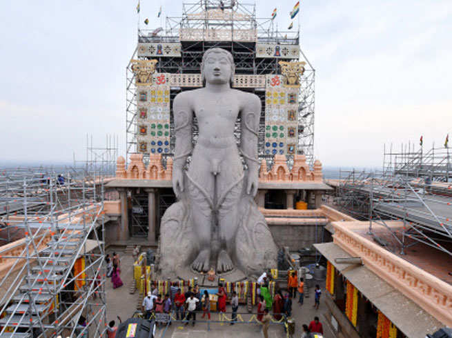 श्रवणबेलगोलाः भगवान का महामस्तकाभिषेक