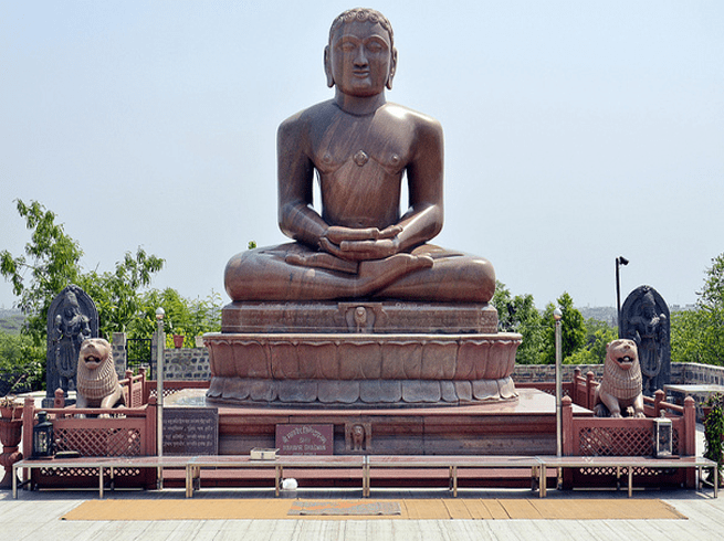 आचार्य वर्धमान सागरजी का श्रवणबेलगोला में मंगल प्रवेश